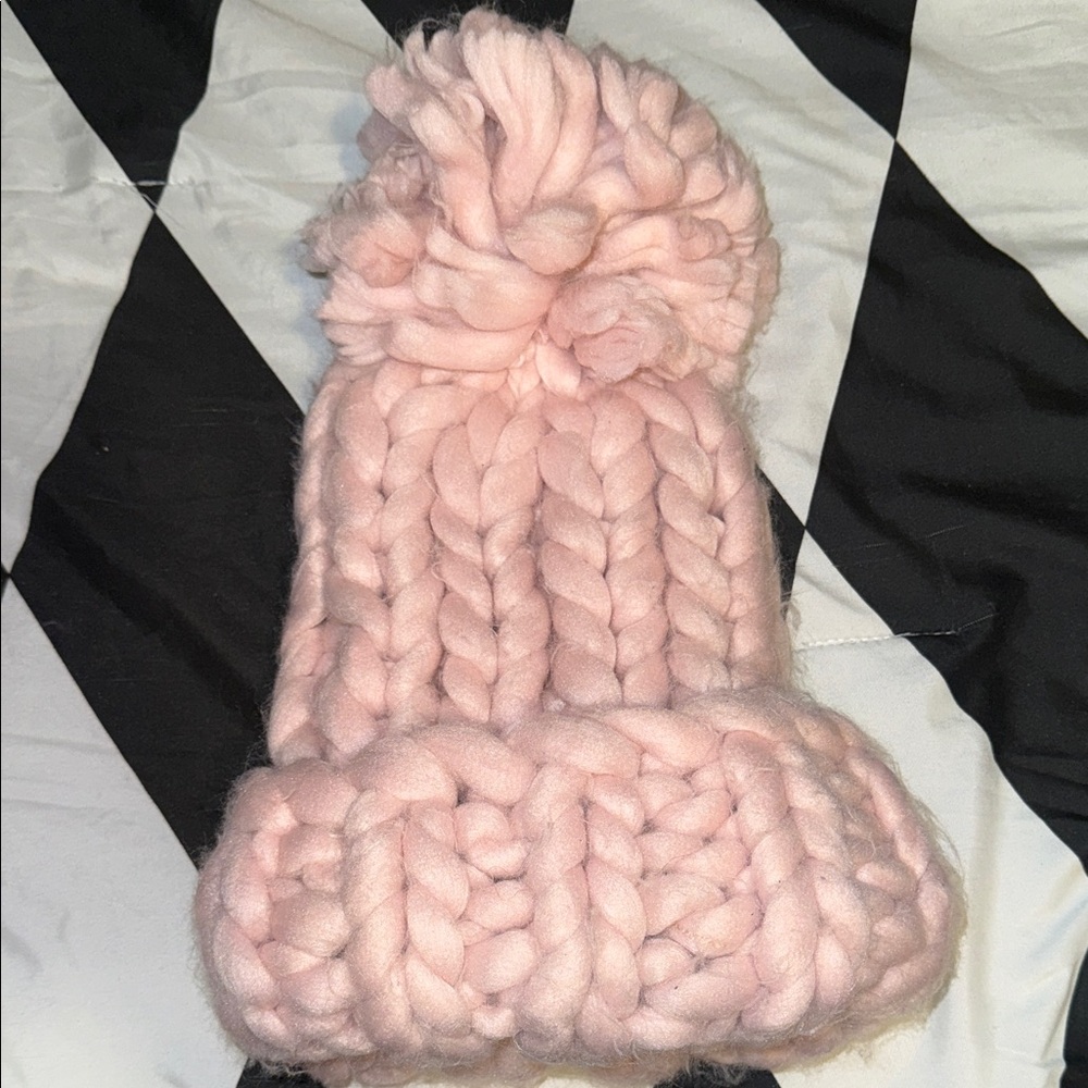 Free people by Park Hurst Chunky Pom Knit Pink Beanie